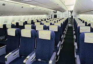 ¿Porqué poner recto el asiento de un avión?